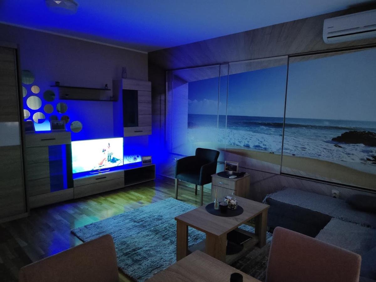 Apartman Espresso Sa Parkingom Sremska Mitrovica Exteriér fotografie